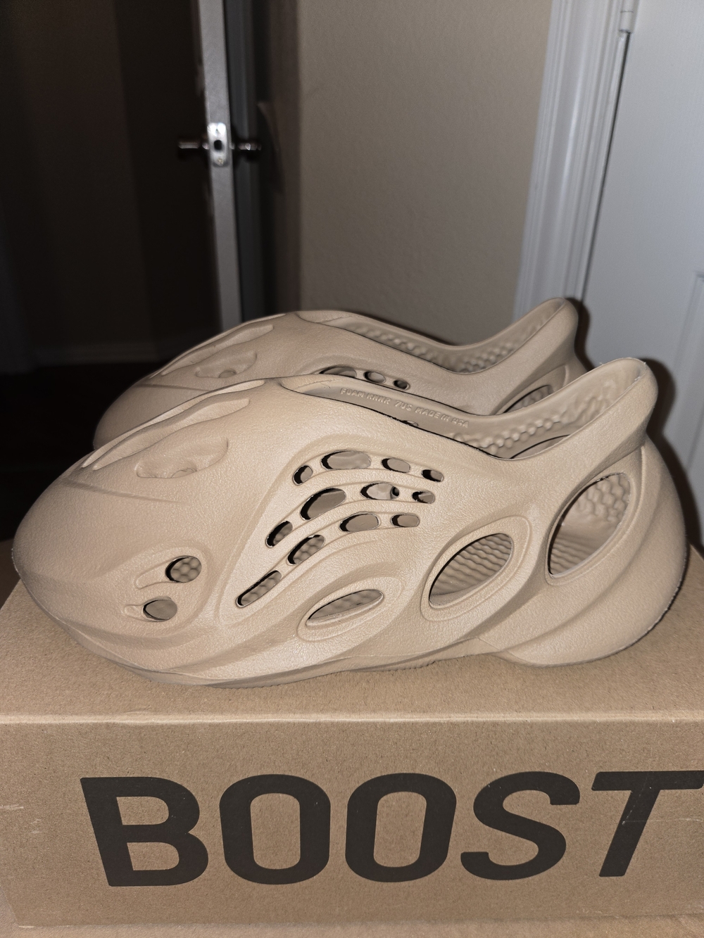 Adidas YEEZY Foam Runner